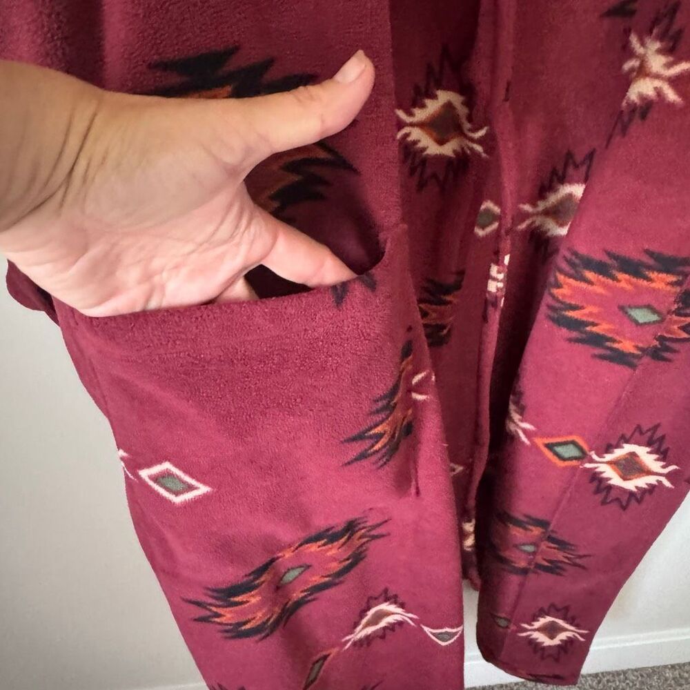 Southwestern Aztec Design Fleece Bath Robe Burgundy - Picture 8 of 8